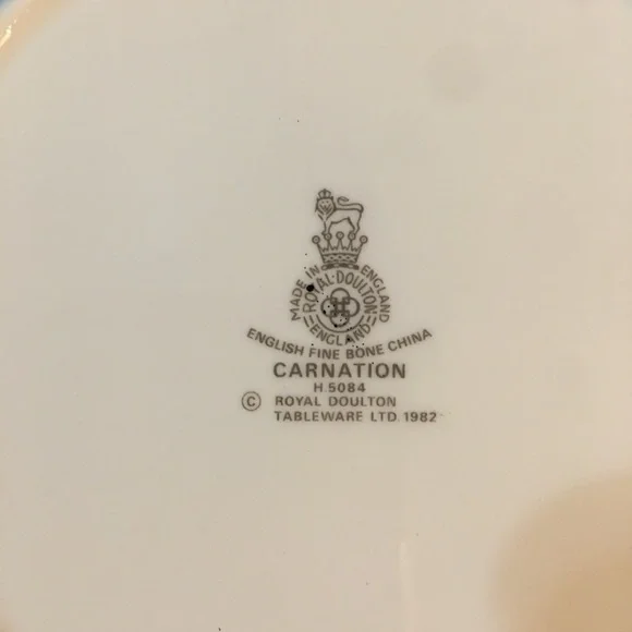 6 Royal Doulton Carnation Desert / Bread Plate 6.5" Set Of 6 MINT - Picture 4 of 4